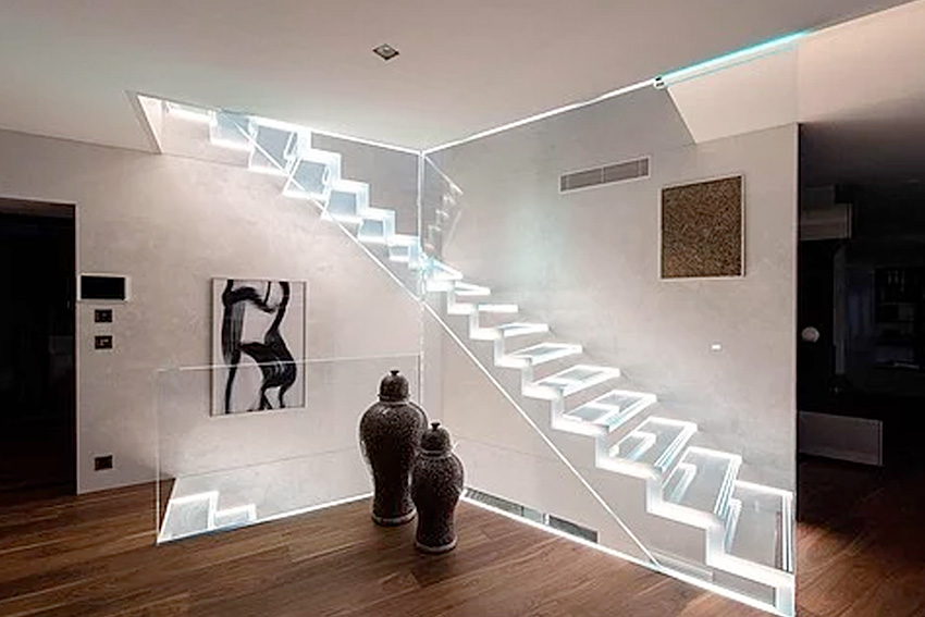 LED-lit Staircase Design