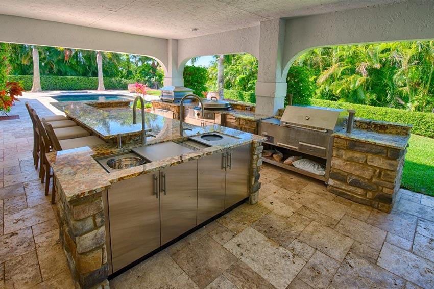 Tropical Paradise Outdoor Kitchen